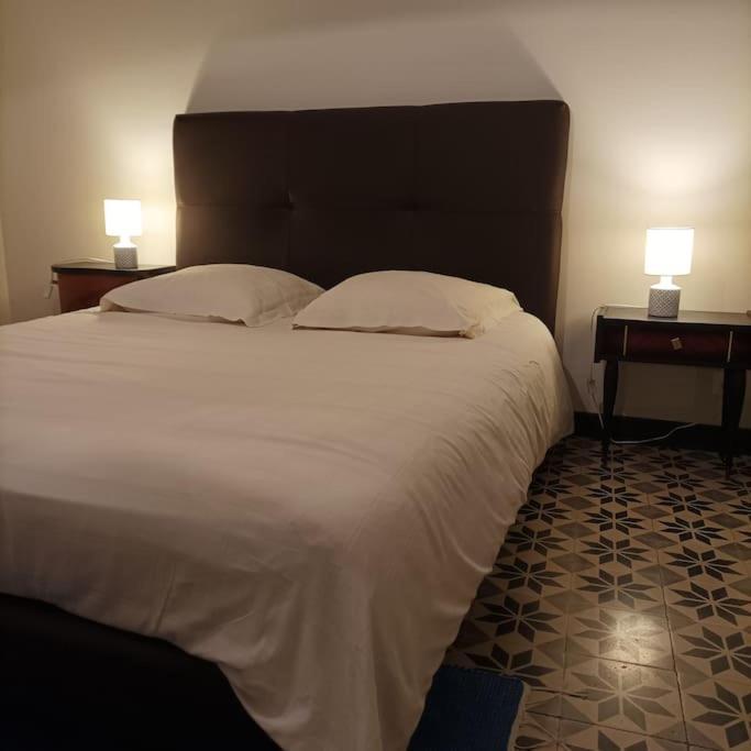 Appt 56m2 A 4mn Du Palais Jacques Coeur. Appartement