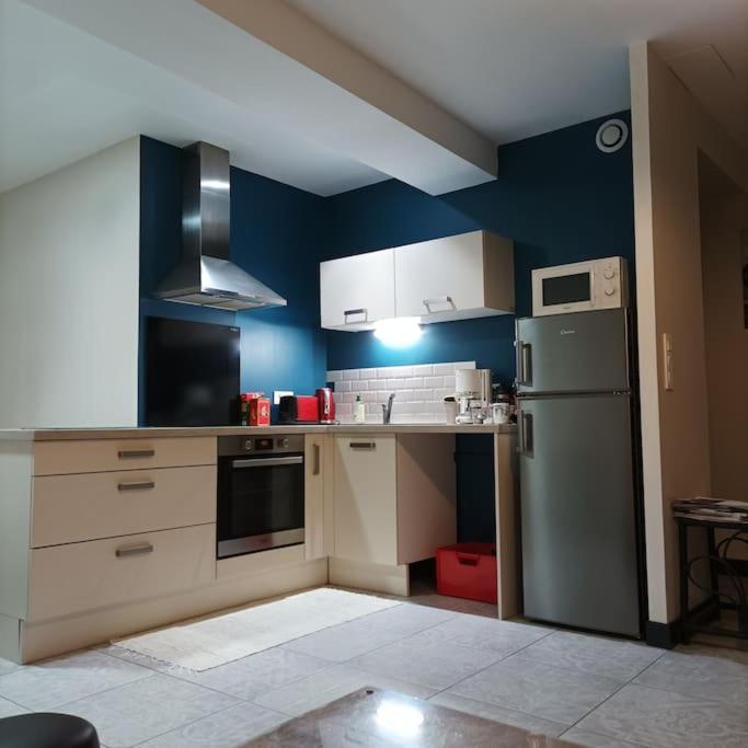 Appartement Appt 56m2 A 4mn Du Palais Jacques Coeur. Bourges